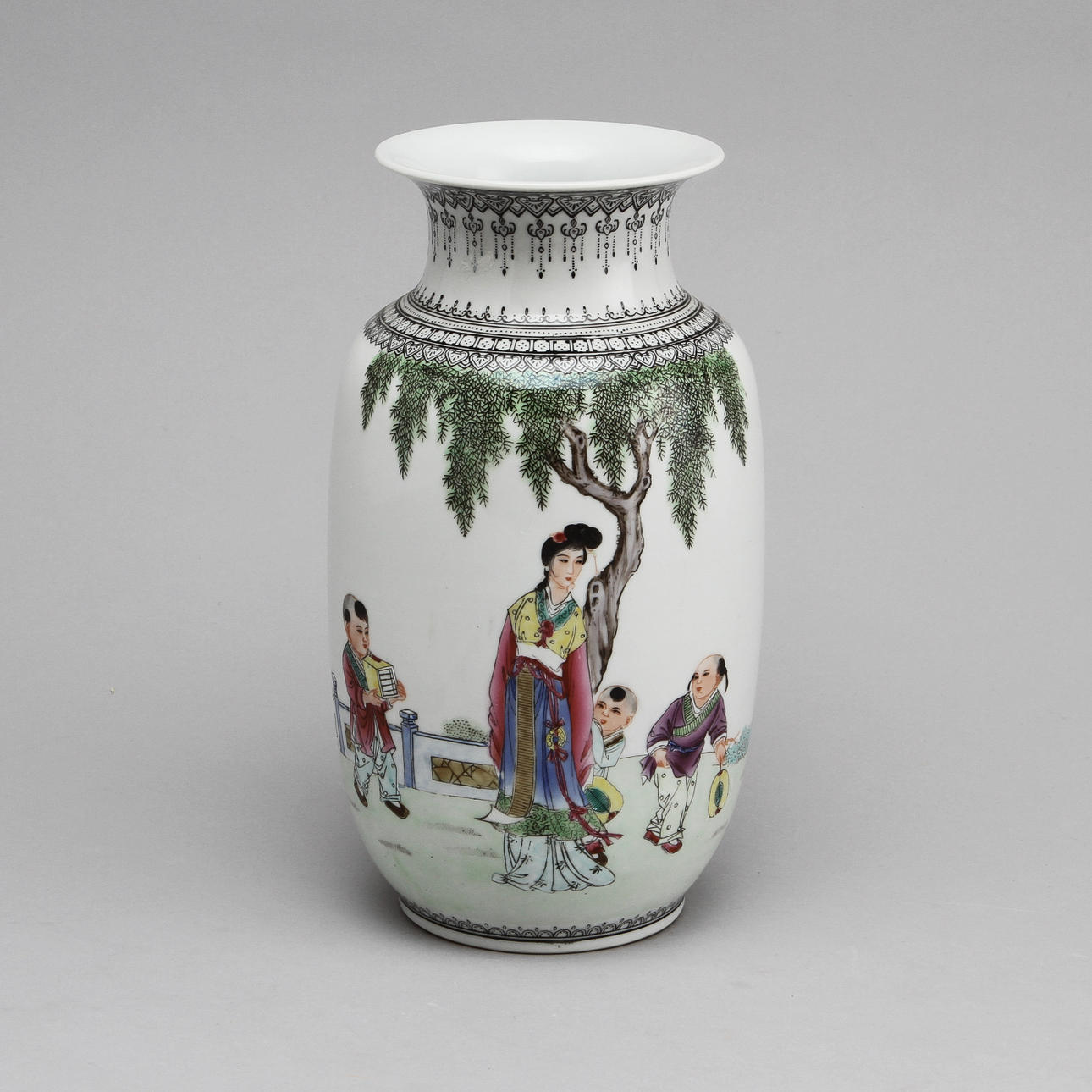 VAS, porslin, Kina, 1900-tal.