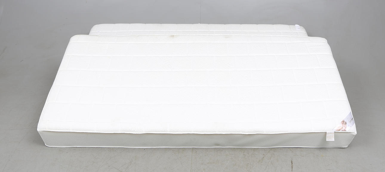 MADRASSER, ett par, Purowool, Tyskland.