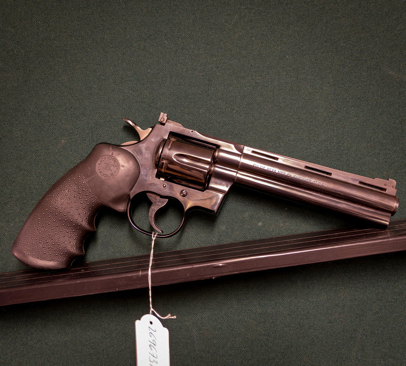 Colt Python kal. 357 mag. #22400.