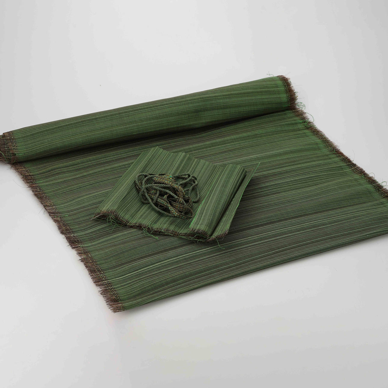 TAGELTYG, 1900-talets andra häflt.