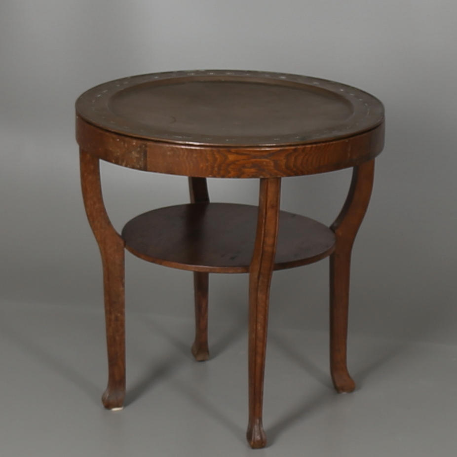 RÖKBORD i ek, 1900-talets första kvartal.