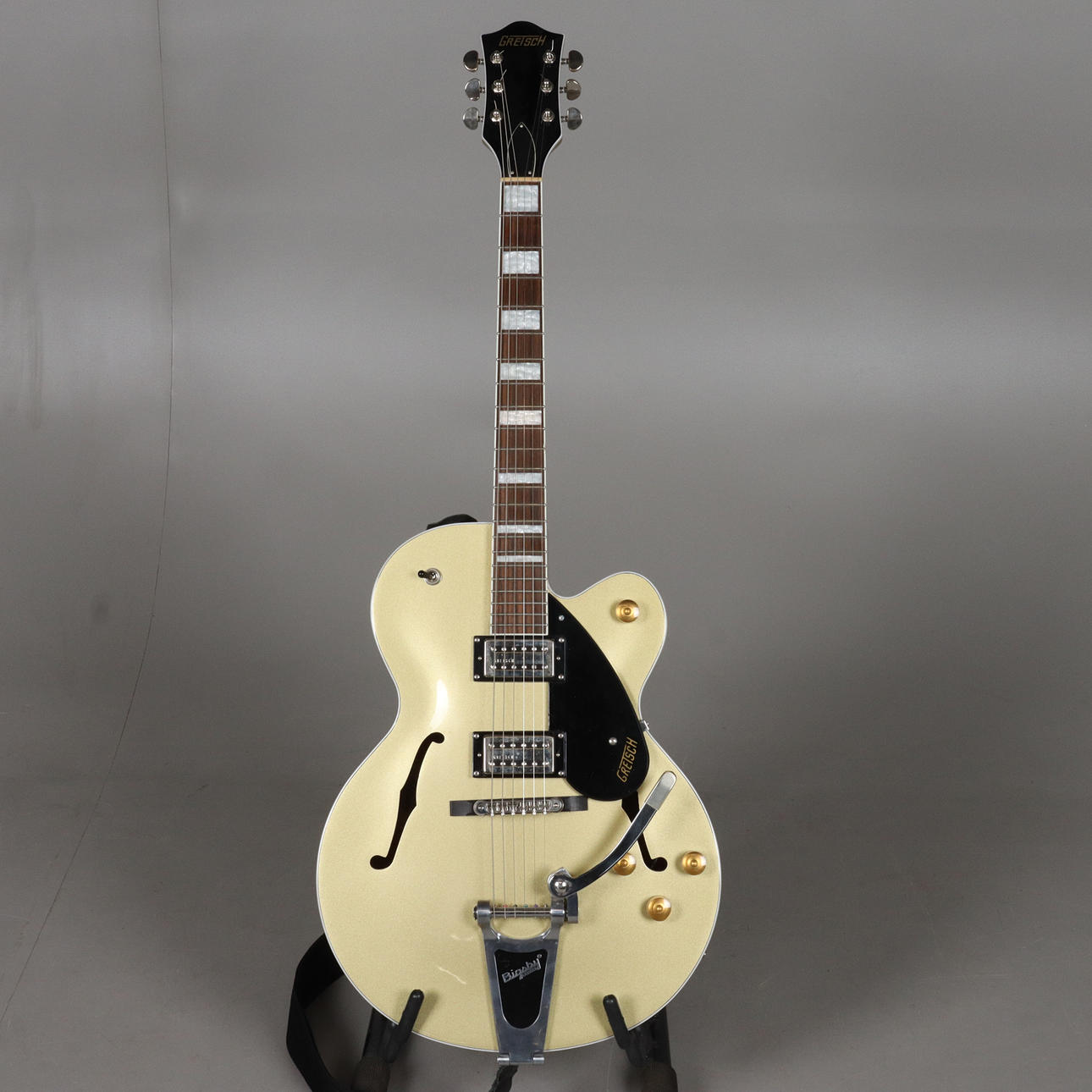 ELECTRIC GUITAR, Gretsch, streamliner, G2420T/GD.