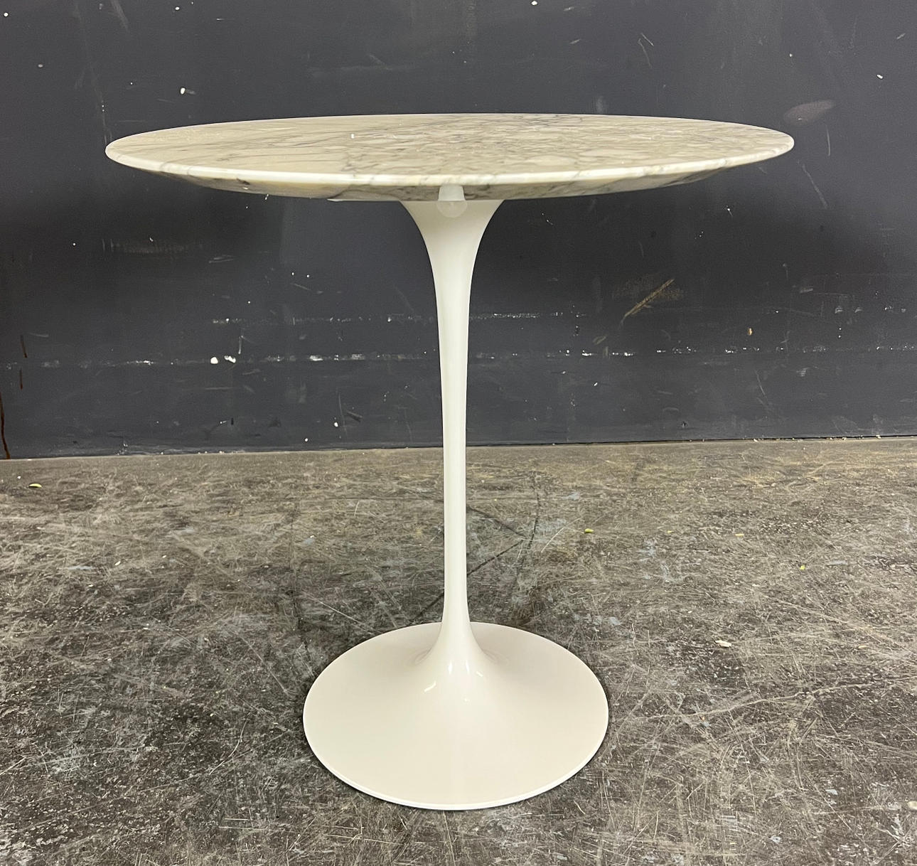 EERO SAARINEN. KNOLL BORD.