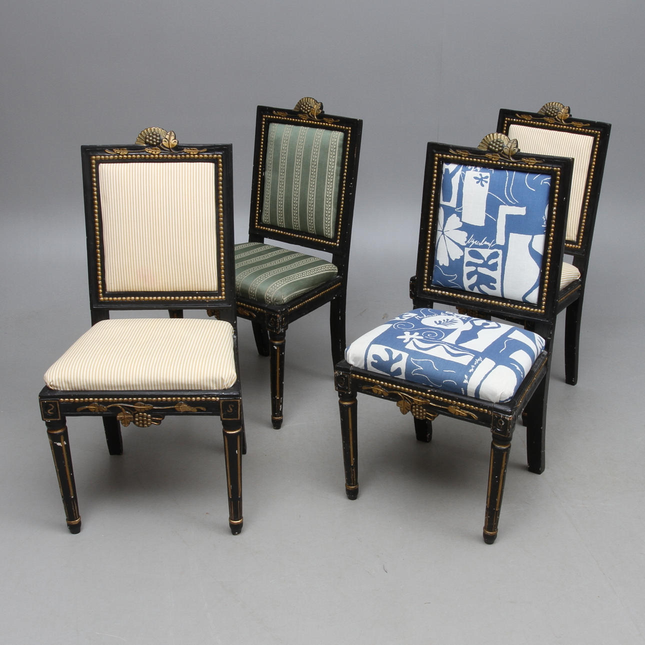 STOLAR, 4 st, sengustavianska, möjligen Lindome, omkring sekelskiftet 1800.