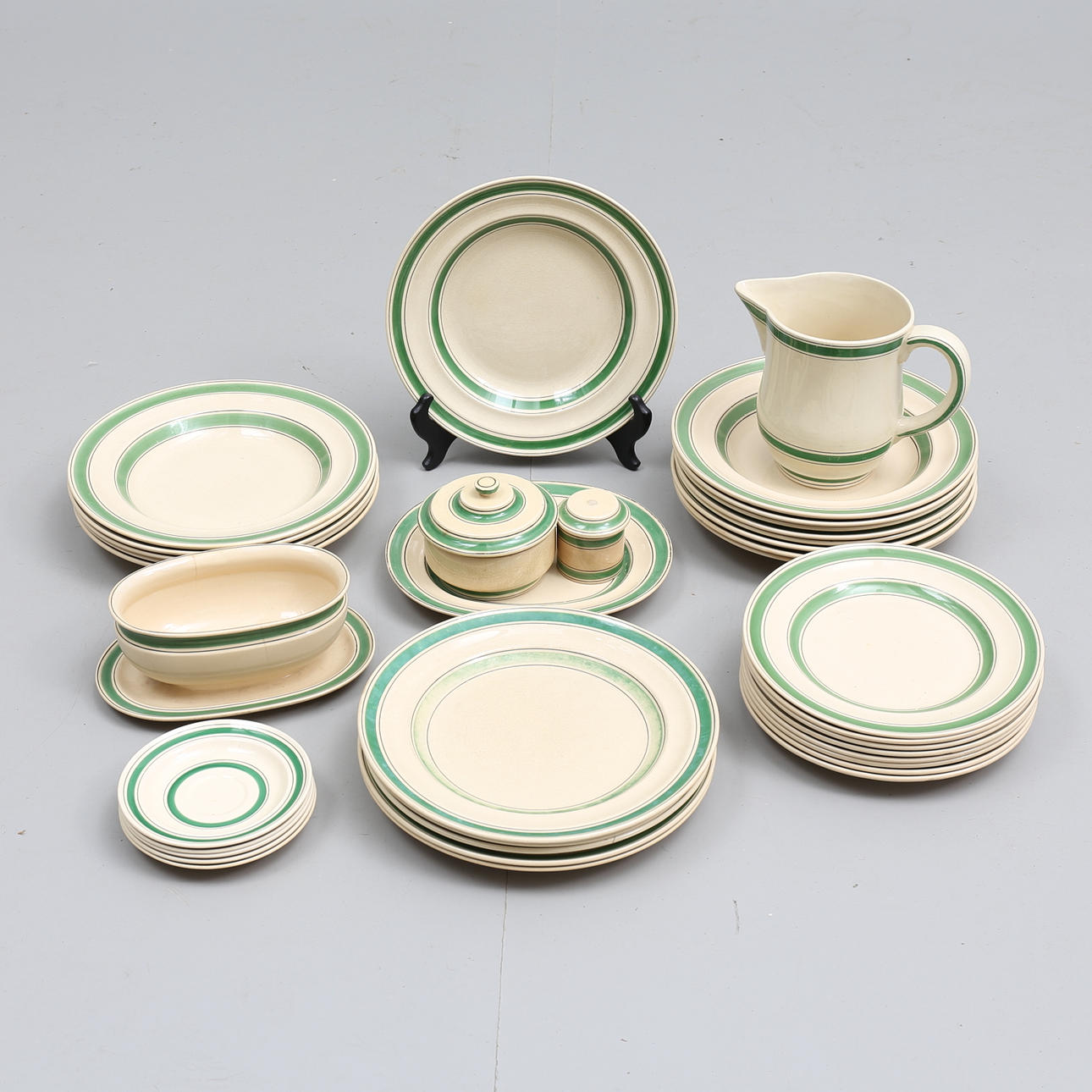 SERVISDELAR, 37 delar, "Bandarillo", flintgods, Wilhelm Kåge, Gustavsberg.