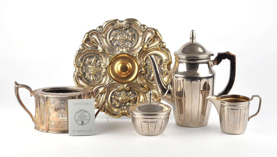 ”MASSA 5 DELAR SHEFFIELD & ENGELSKA PLÄTERAD ”. Delvis omkring 1930.