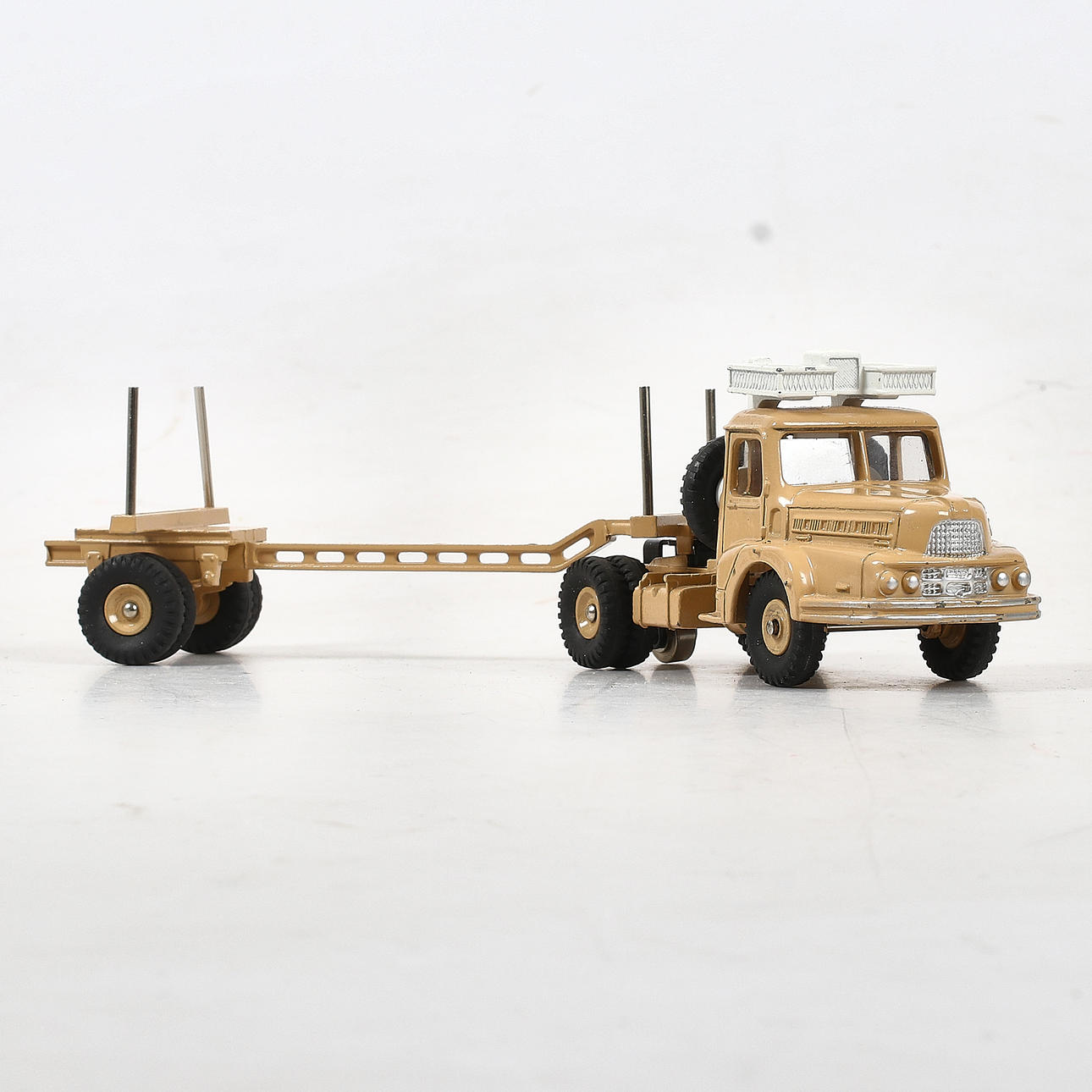 Tracteur Unic Saharien Dinky Toys 893