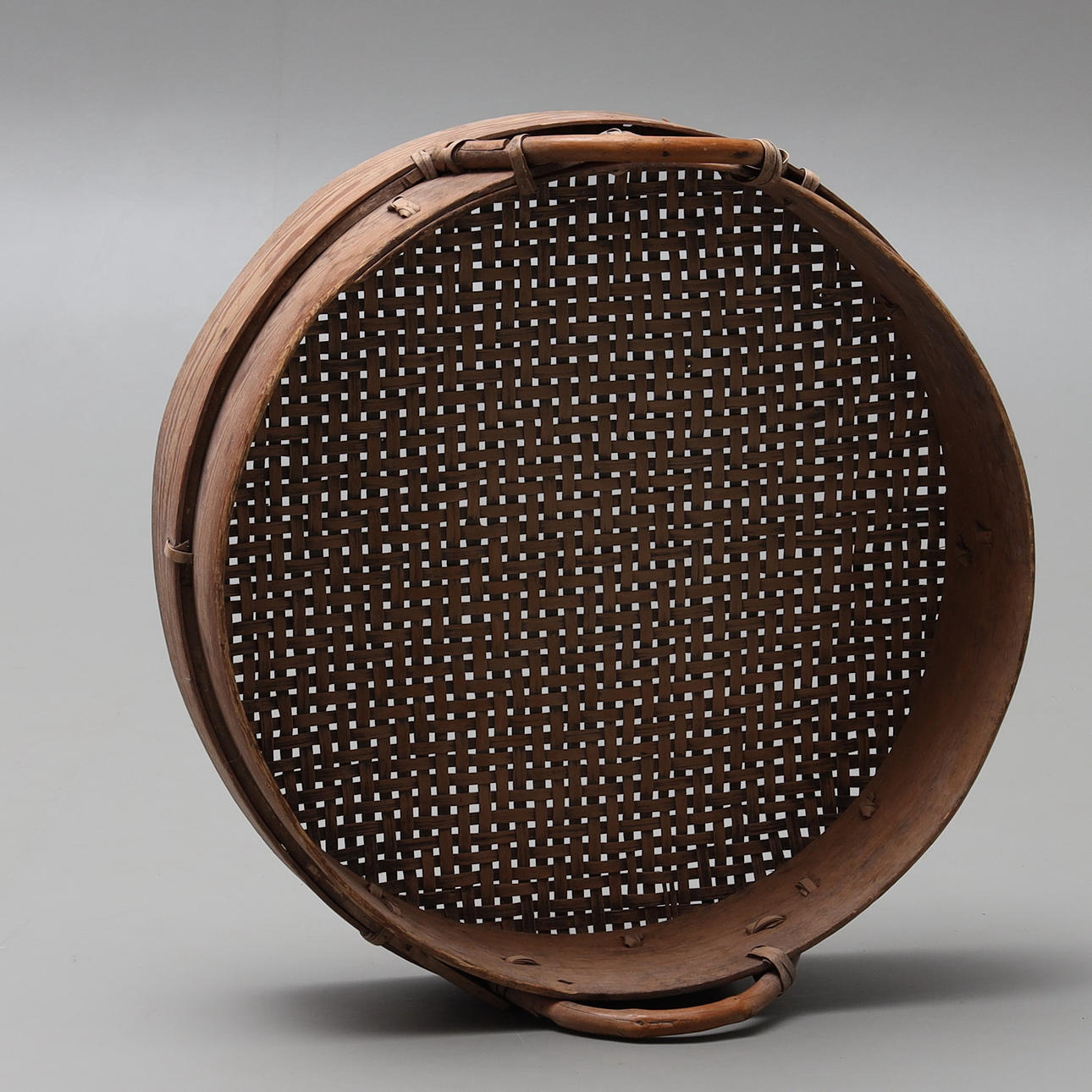 SIFTER, sieve barrel, wood.