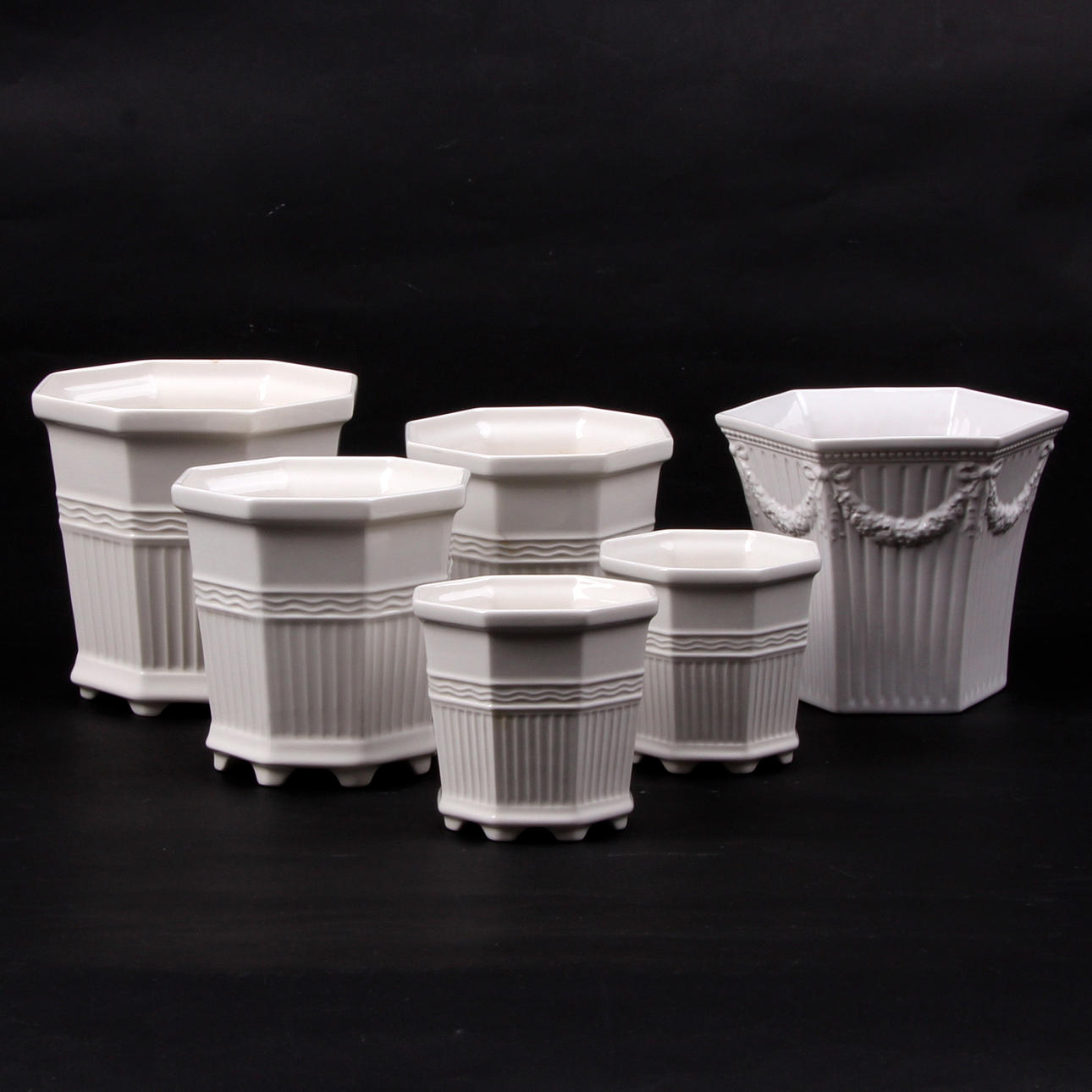 YTTERFODER, 5 st (+1), porslin, Prins Eugen, Waldemarsudde, Gustavsberg.