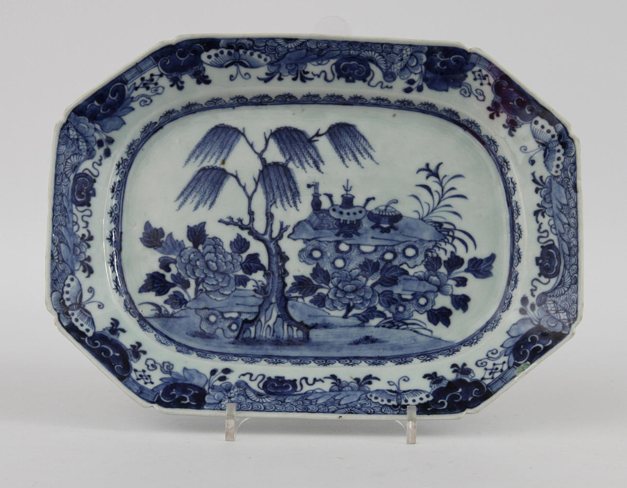 STEKFAT, porslin, Kina Qianlong (1736-95).