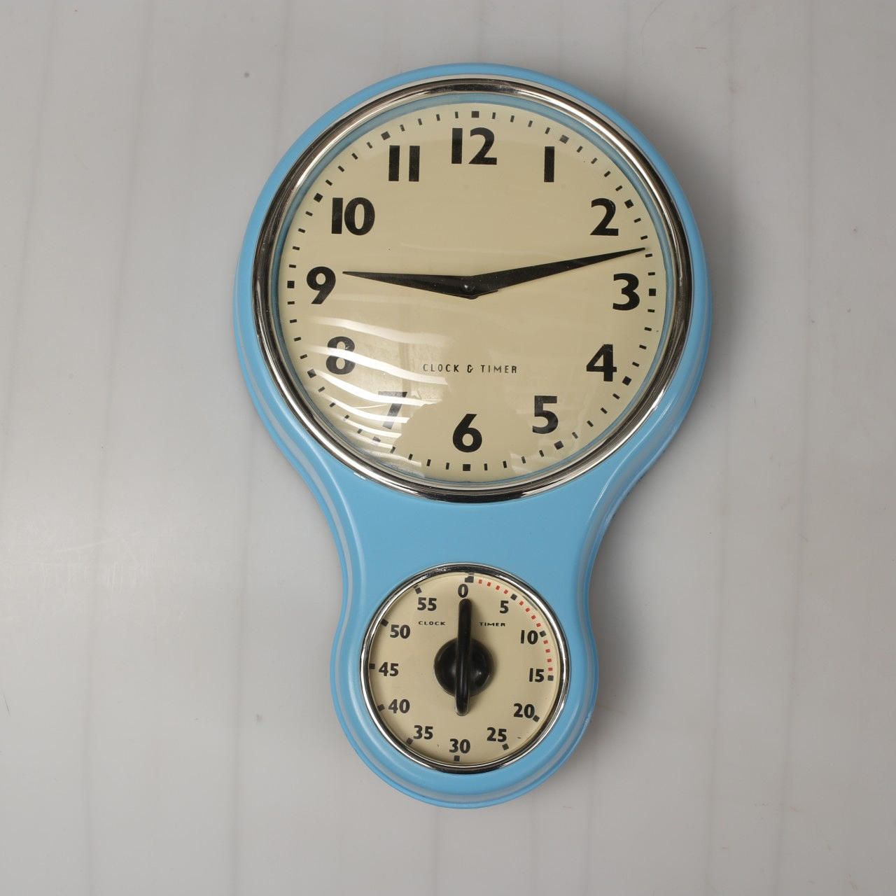 KITCHEN CLOCK WITH TIMER FUNCTION, plastic and metal, ROHS, 1960s/70s.