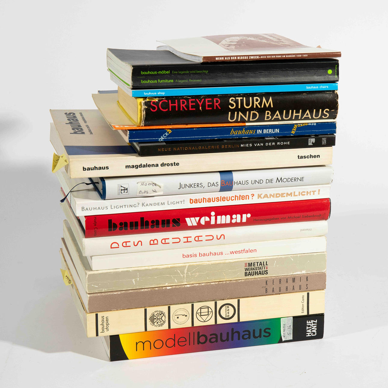 17 books Bauhaus (30-188).