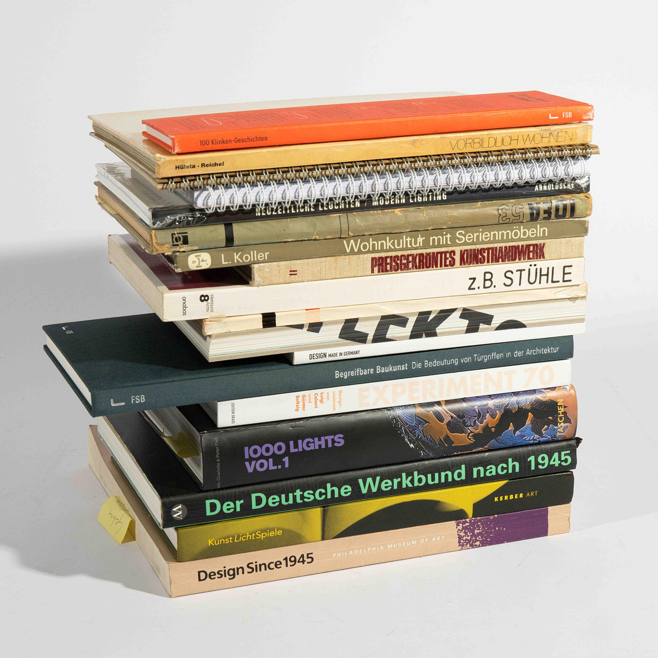 17-teiliges Konvolut Bücher DESIGN (30-194).