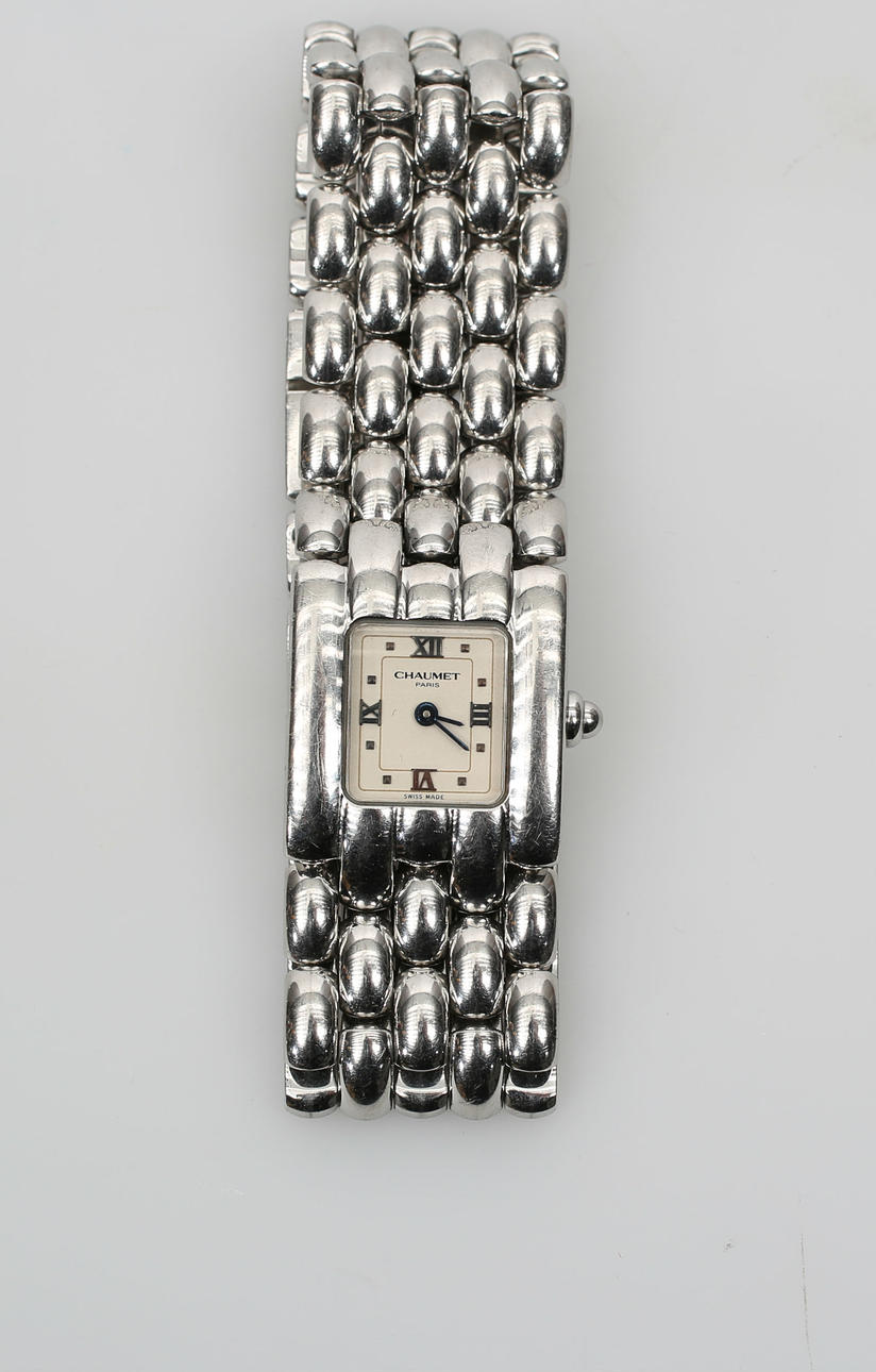 ARMBANDSUR, Chaumet Khesis, Paris, quartsur, tillverkad i Schweiz.