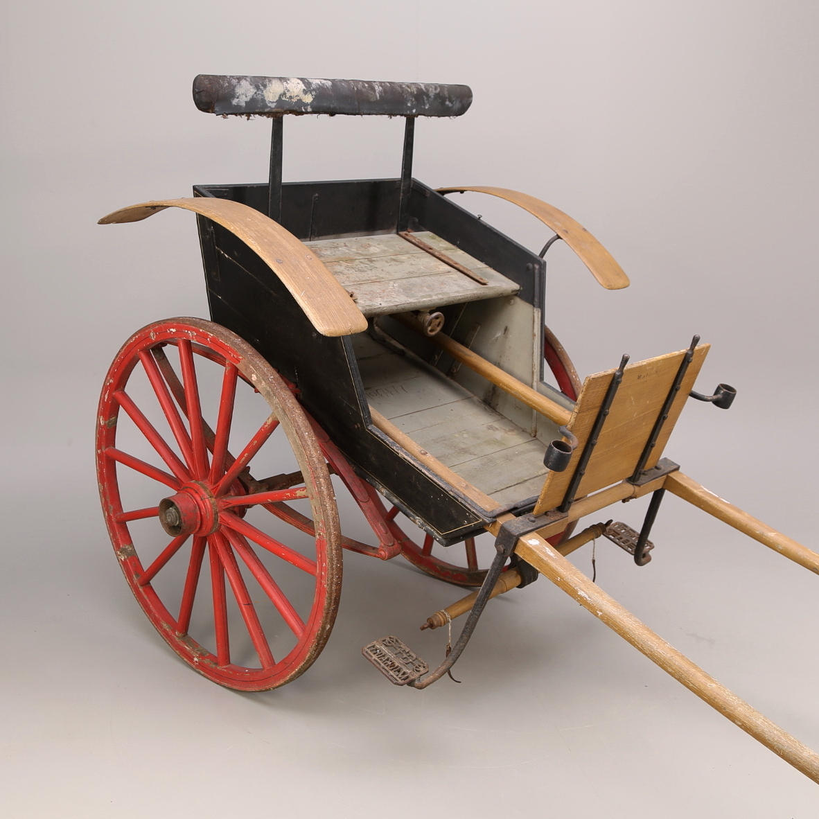 GIGG, hästkärra, TB - Tidaholms-kärran, numrerad No 6477, 1930-tal.