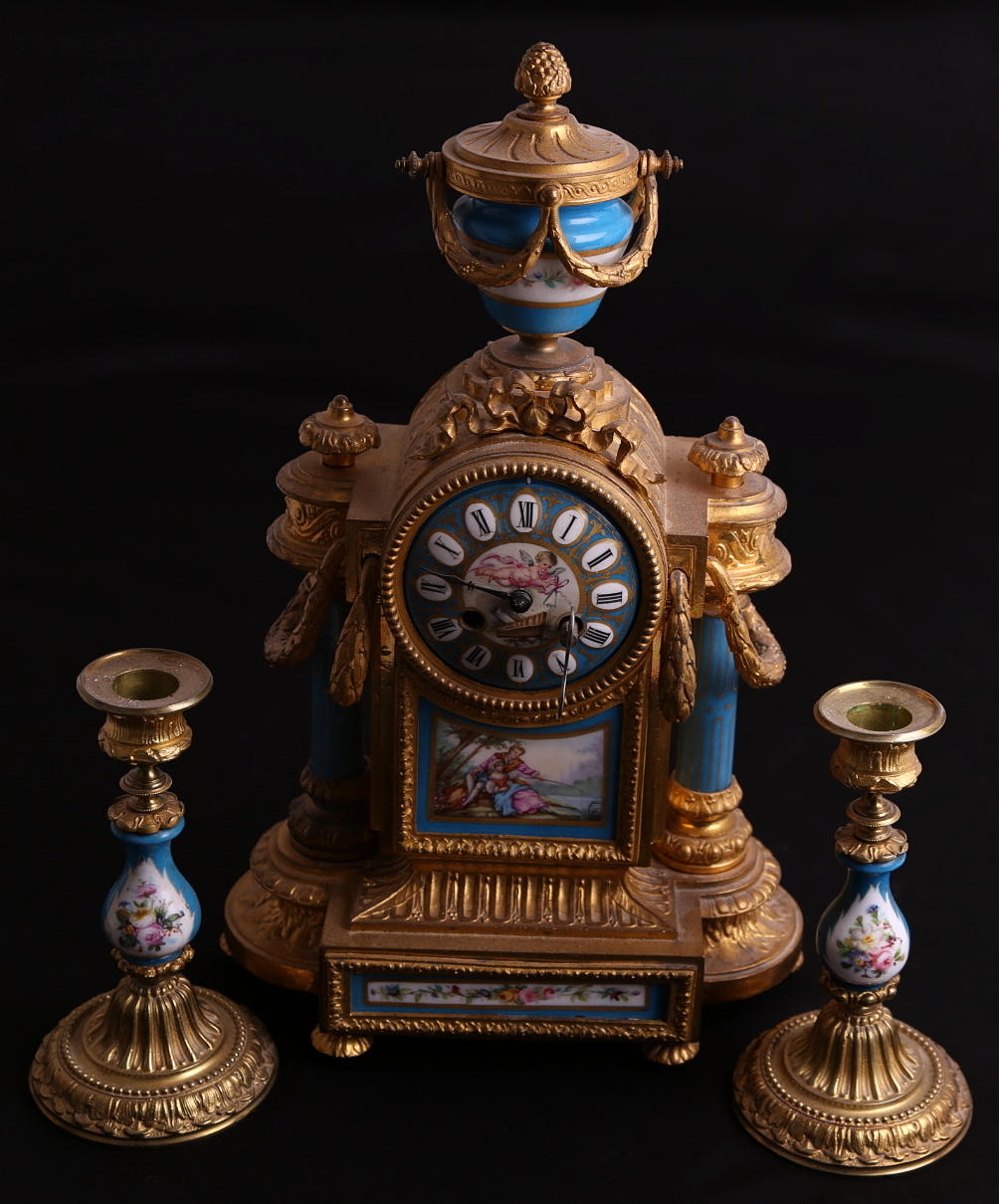 BORDSPENDYL med LJUSSTAKAR, PH Mourey - Frankrike, 18/1900-tal.