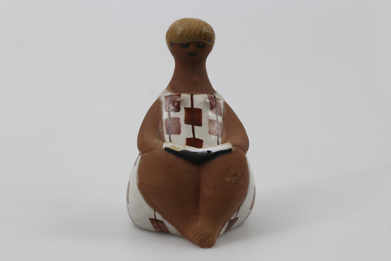 LISA LARSON. FIGURIN, stengods, "Charlotta", Gustavsberg, signerad LL.