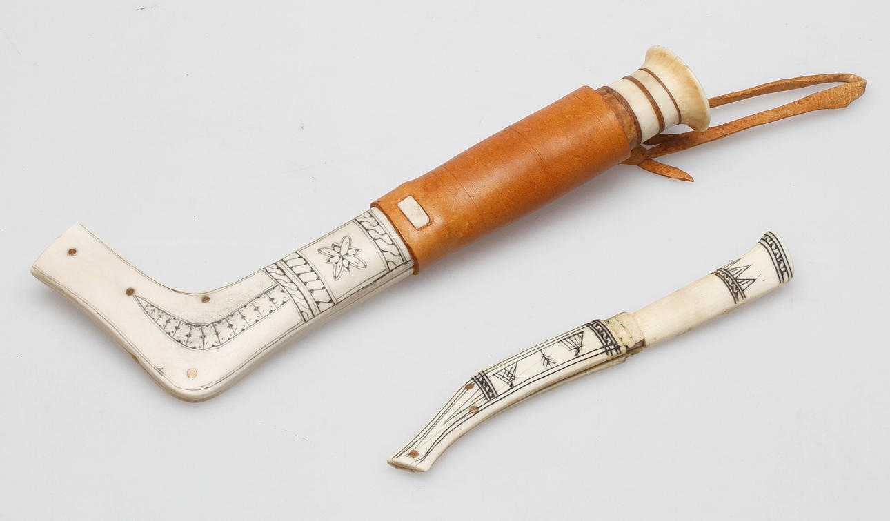 SAMEKNIVAR, 2 st, en signerad PA Sarri.