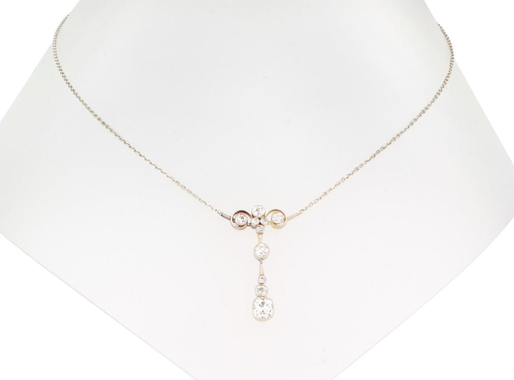 DIAMANTCOLLIER Art Deco, 10 gammalslipade diamanter ca. 1,28 ct.