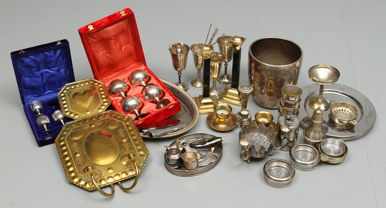 PARTI METALL, bland annat nysilver och mässing, 1900/2000-tal.