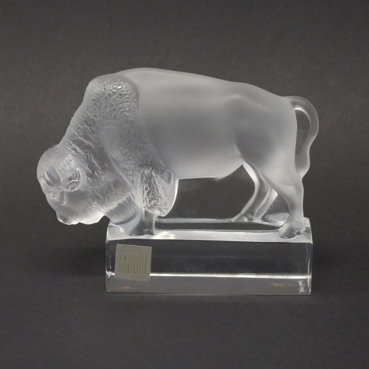 LALIQUE, FIGURIN, BISONOXE, SIGNERAD.