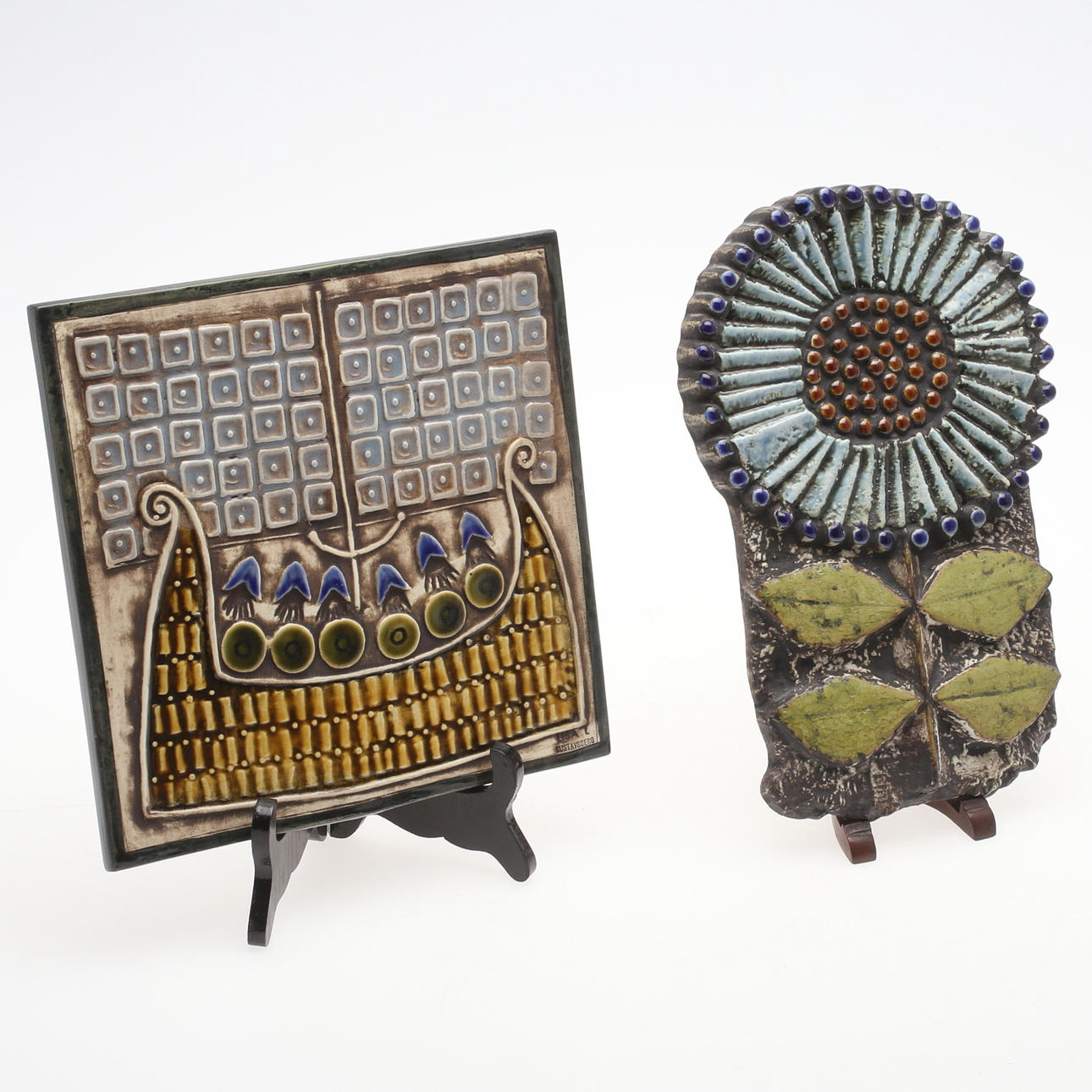 VÄGGPLAKETTER, 2 st, keramik, Lisa Larsson, Gustavsberg.