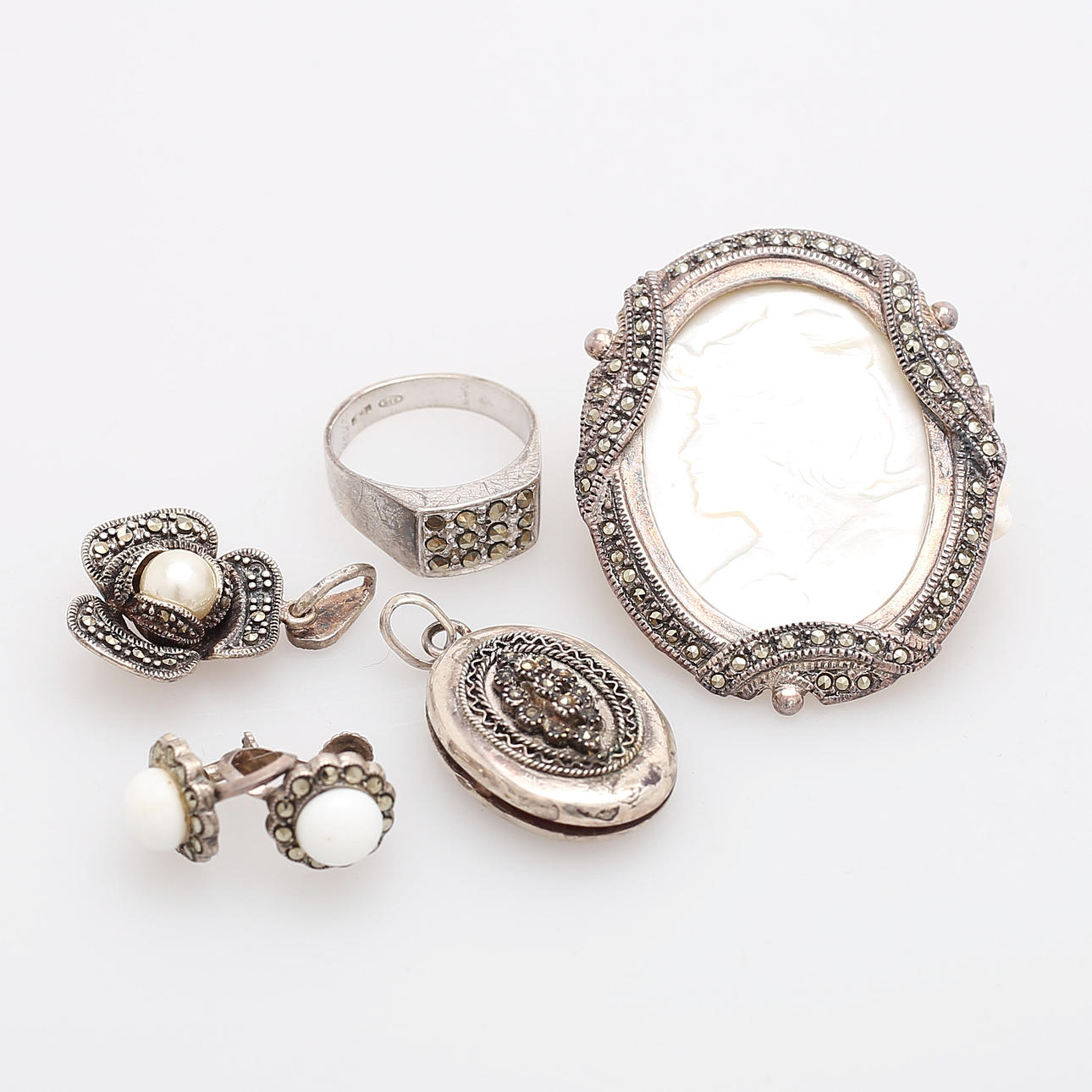 SMYCKEN, 6 delar, silver och markasiter.