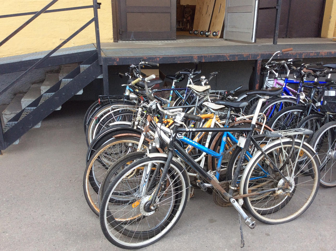 CYKLAR, 8 st, bland annat Skeppshult, Marvil, Cresent.