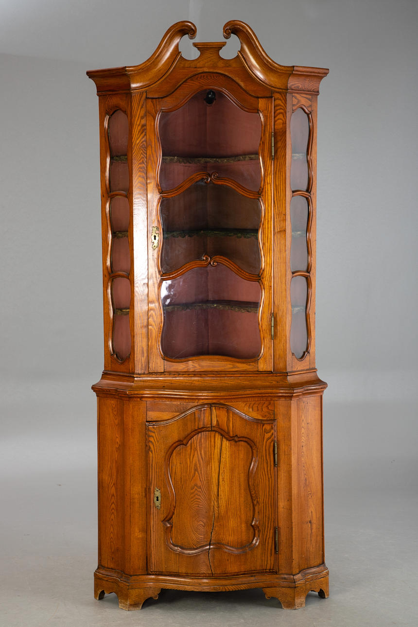 Vitrina de estilo barroco, siglo XVIII/XIX.