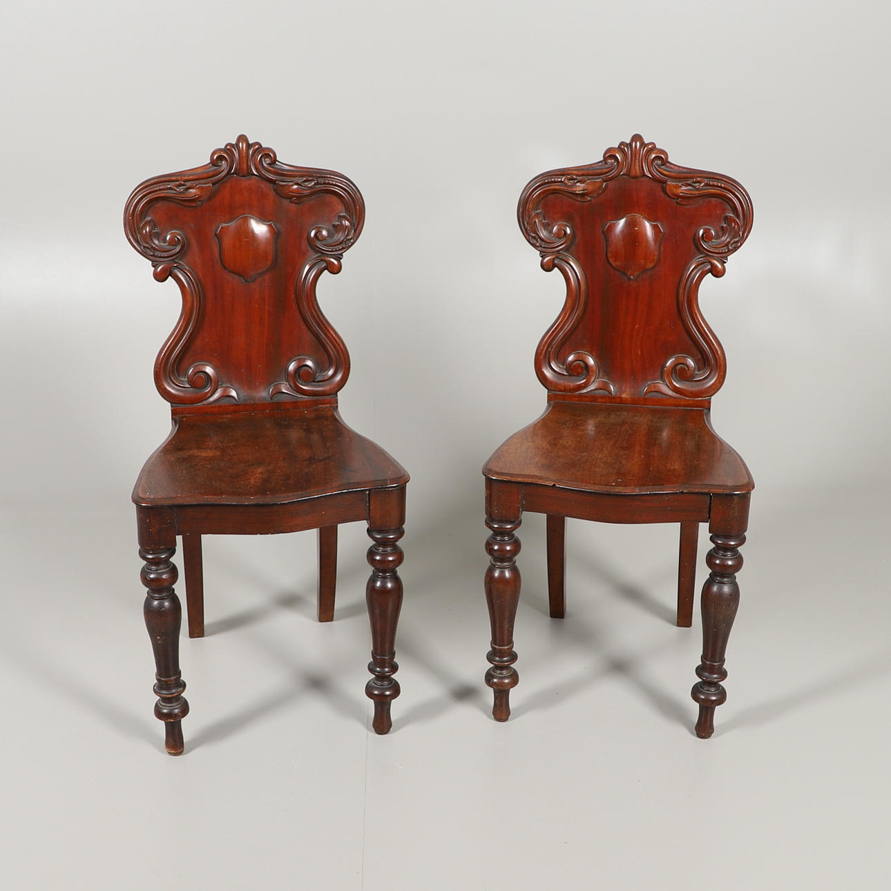 SALSTOLAR, ETT PAR, MAHOGNY.