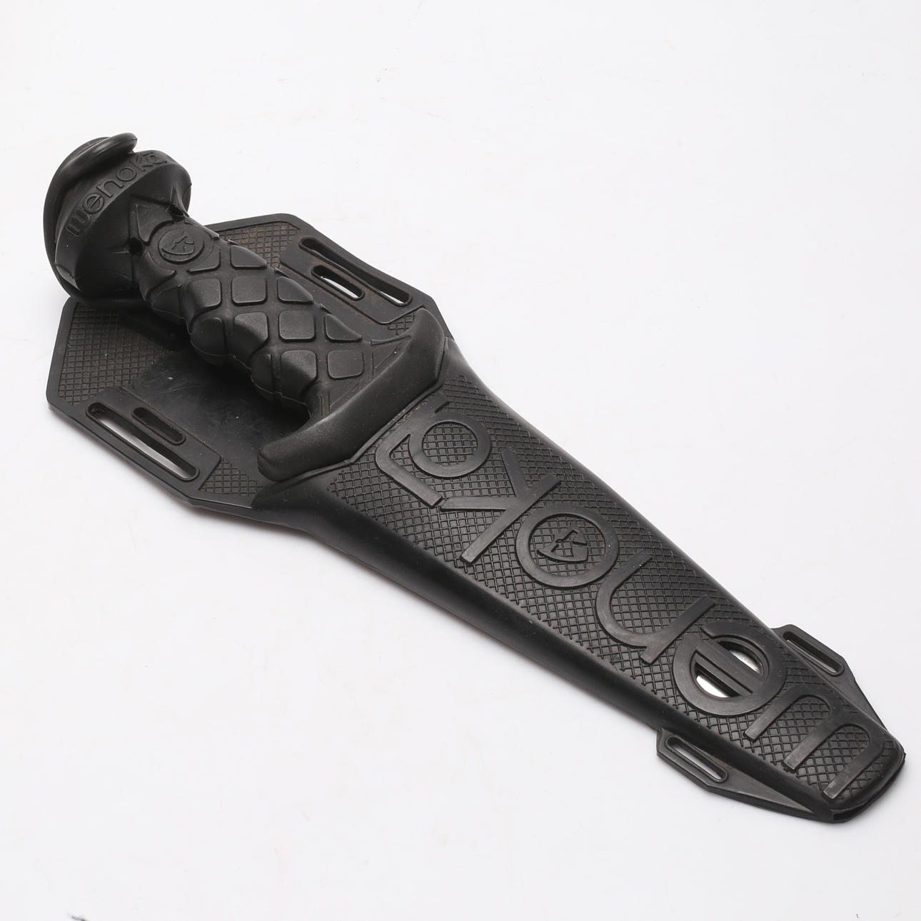 TAUCHERMESSER, Wenoka.