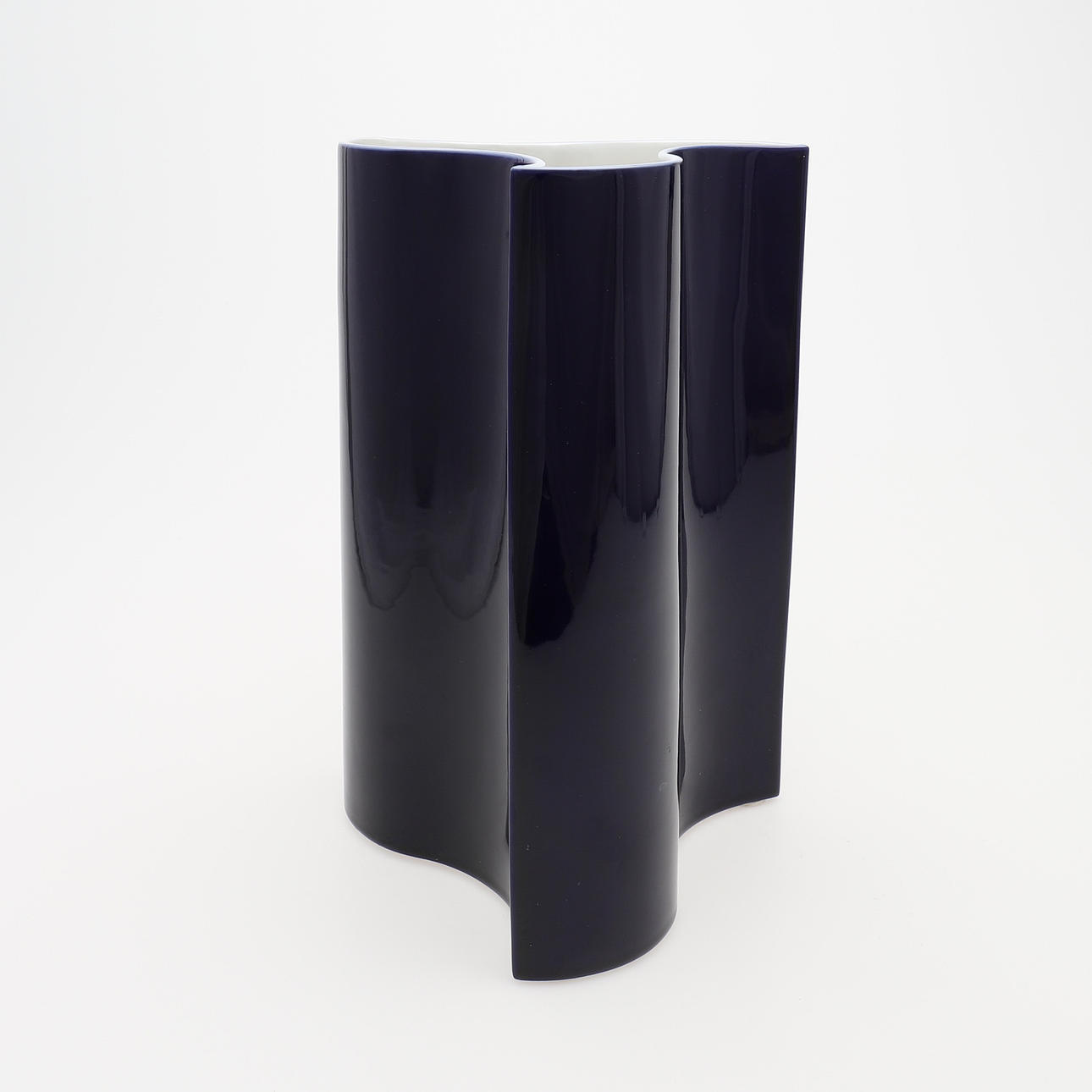 GRETHE MEYER. VASE, ROYAL COPENHAGEN.