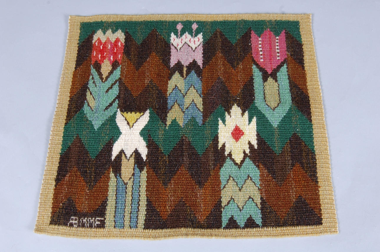 MÄRTA MÅÅS FJÄTTERSTRÖM. Bonad.