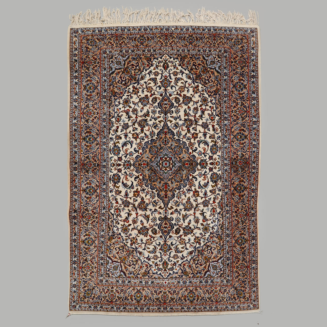 CARPET, Nain, 315 x 208 cm.