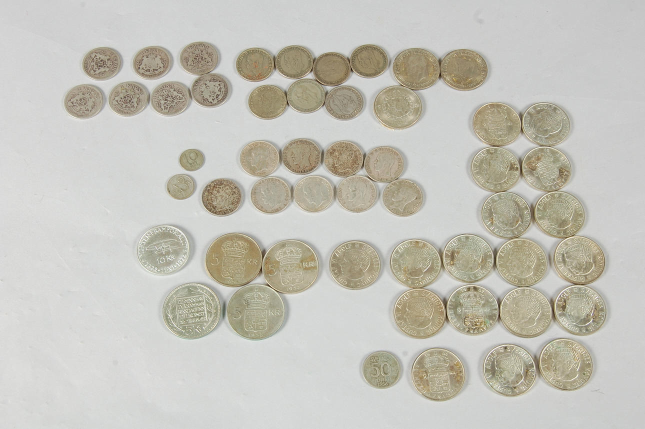 SILVERMYNT, 52 st, 1800-1960-tal, vikt ca 600 g.