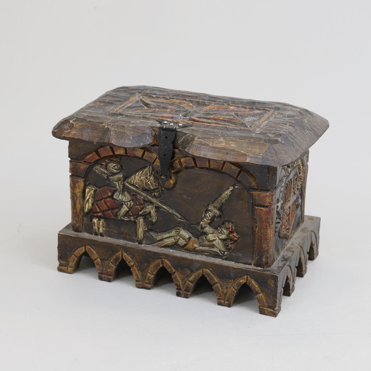 COFFIN, Gothic-style, 20th century.