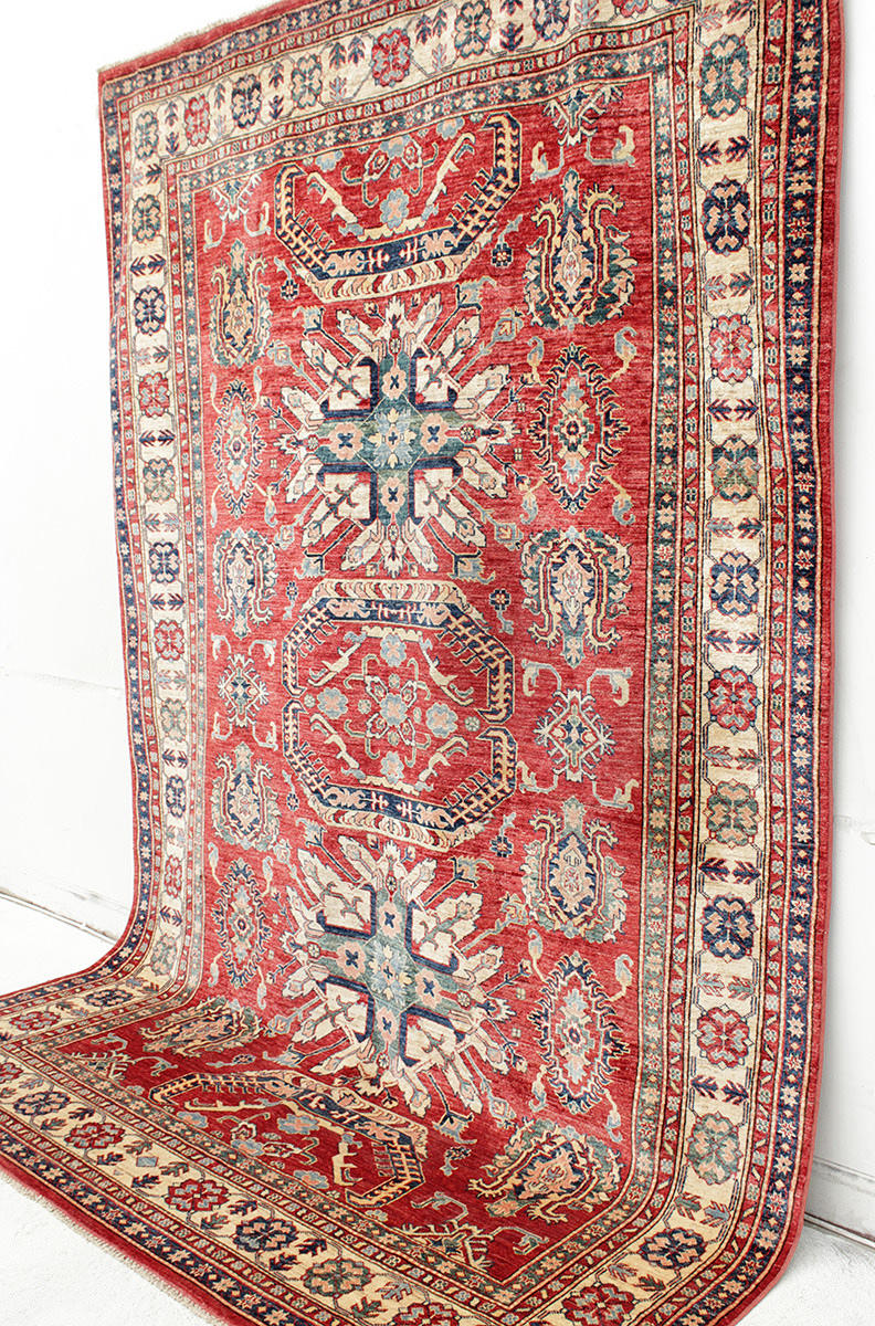 MATTA, Orientalisk, Kazak, 300 x 205 cm.