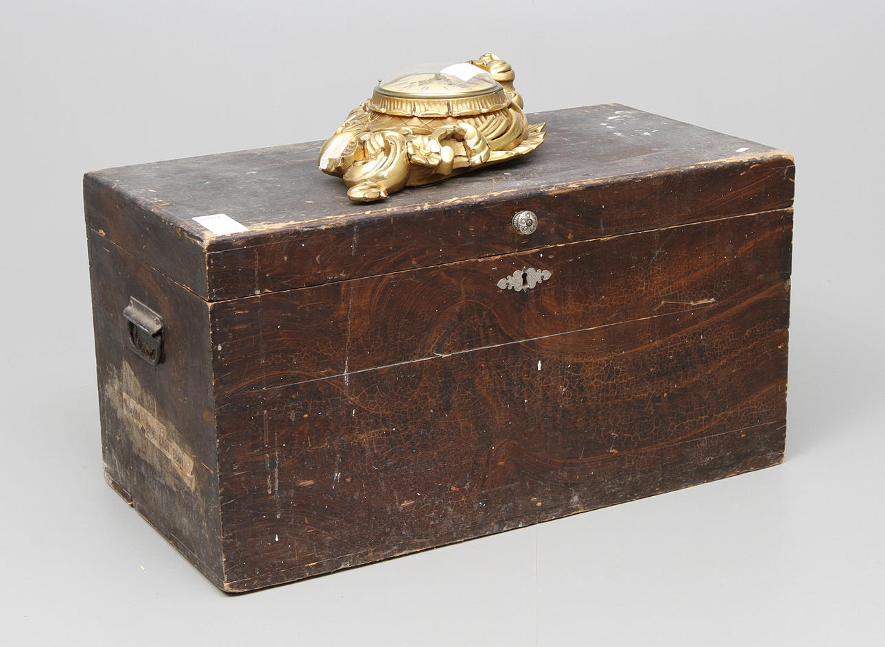 TRÄKISTA, MATTOR, 3 st, och VÄGGPENDYL.