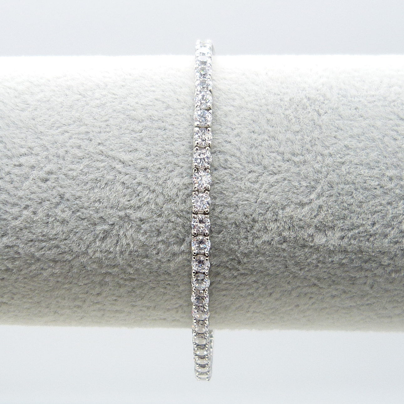 SILBERNES TENNISARMBAND.