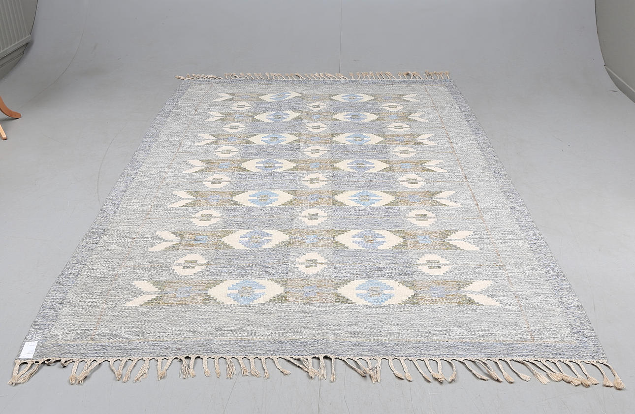 MATTA, röllakan, Ingegerd Silow, signerad IS, ca. 297x195 cm.