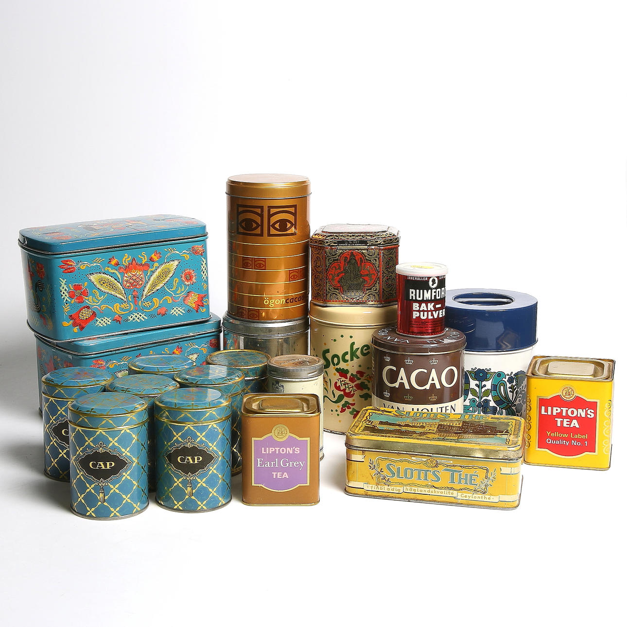 PLÅTBURKAR, 20 st, bl.a. CAP-burkar. Ögoncacao mfl. 1900-tal.