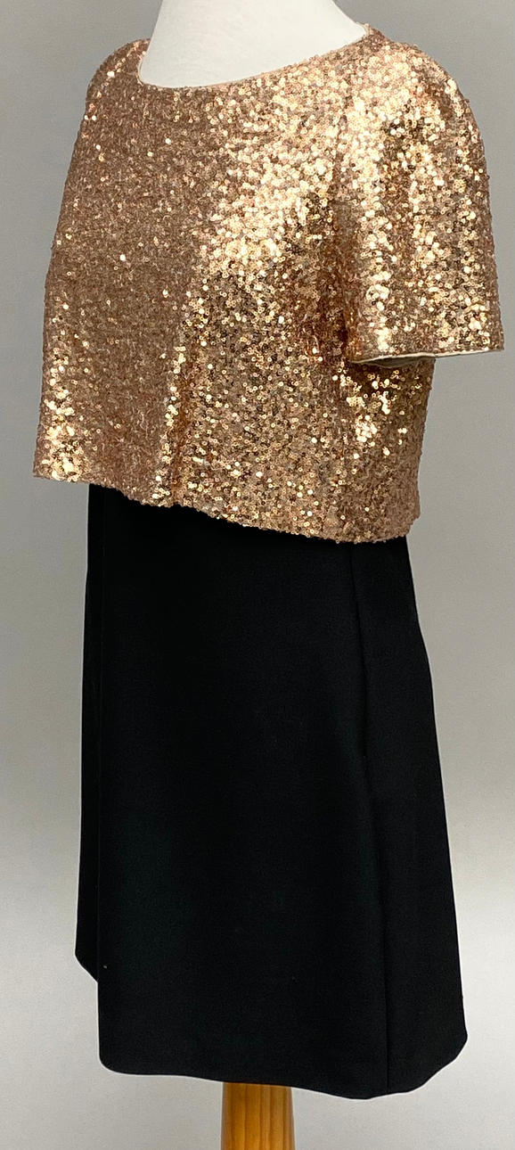 MAJE. SHORT DRESS WITH SEQUINS AND BLACK KNIT. SIZE 3. Vintage & Designer  Fashion - Auctionet