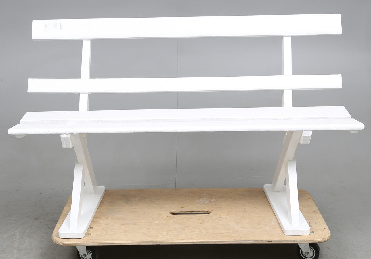 TRÄDGÅRDSSOFFA, trä, vitmålad. 19/2000-tal.