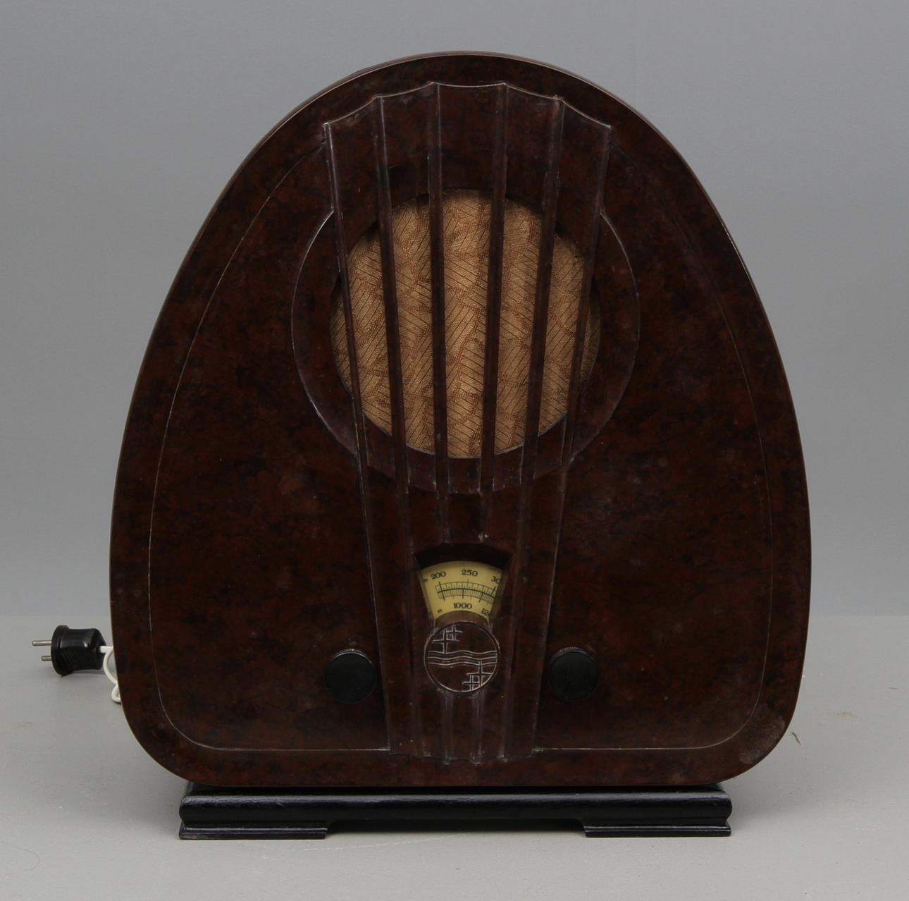 RADIOAPPARAT, Philips, bakelit, 1900 talets första hälft.