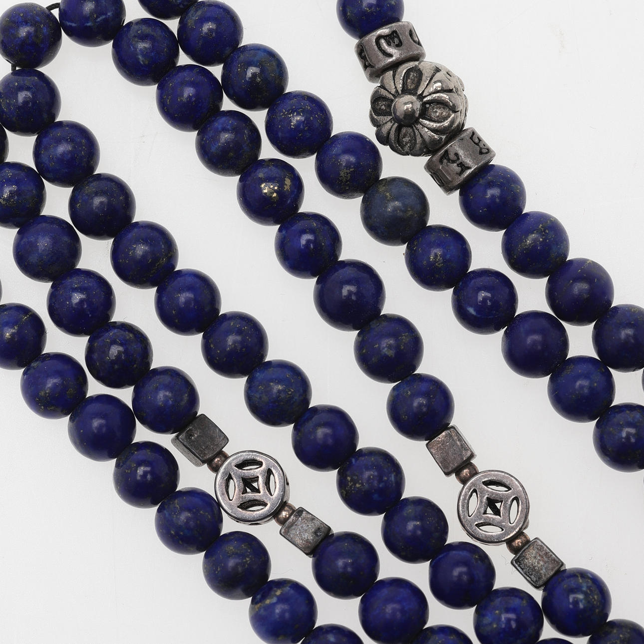 KAULAKORU/RUKOUSKORU, Lapis lazuli & hopea.