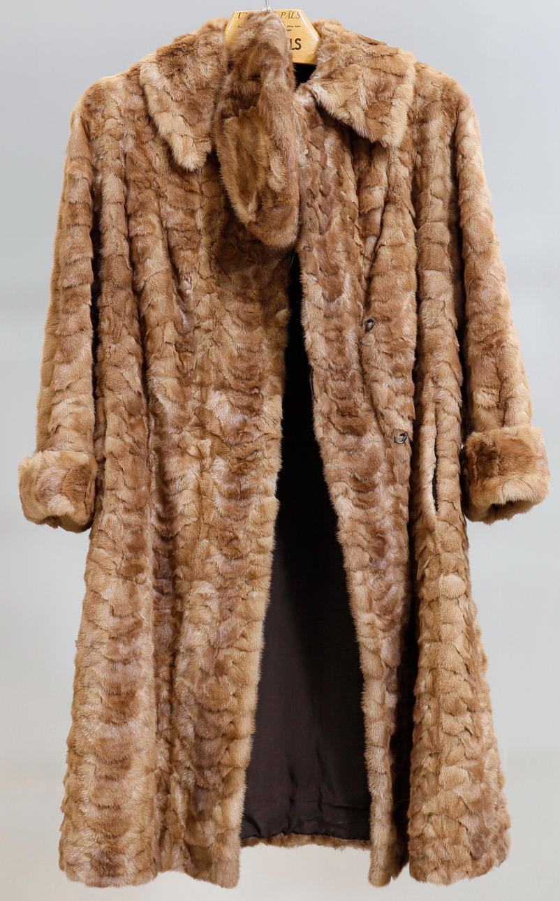 PÄLS samt HATTAR 3 st, Havgårds Malmö.