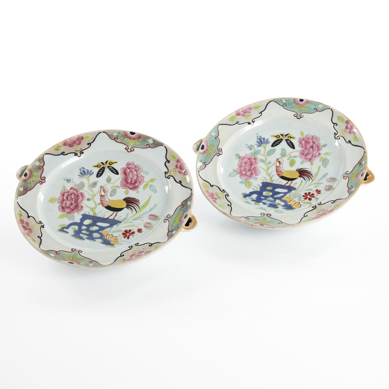 VÄRMEFAT, ett par, Kina, 1800-tal, porslin med dekor av tupp i ...