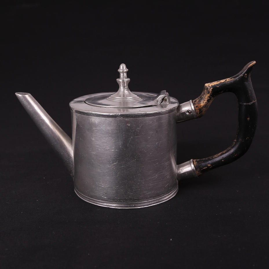 TEKANNA, tenn, 1784.