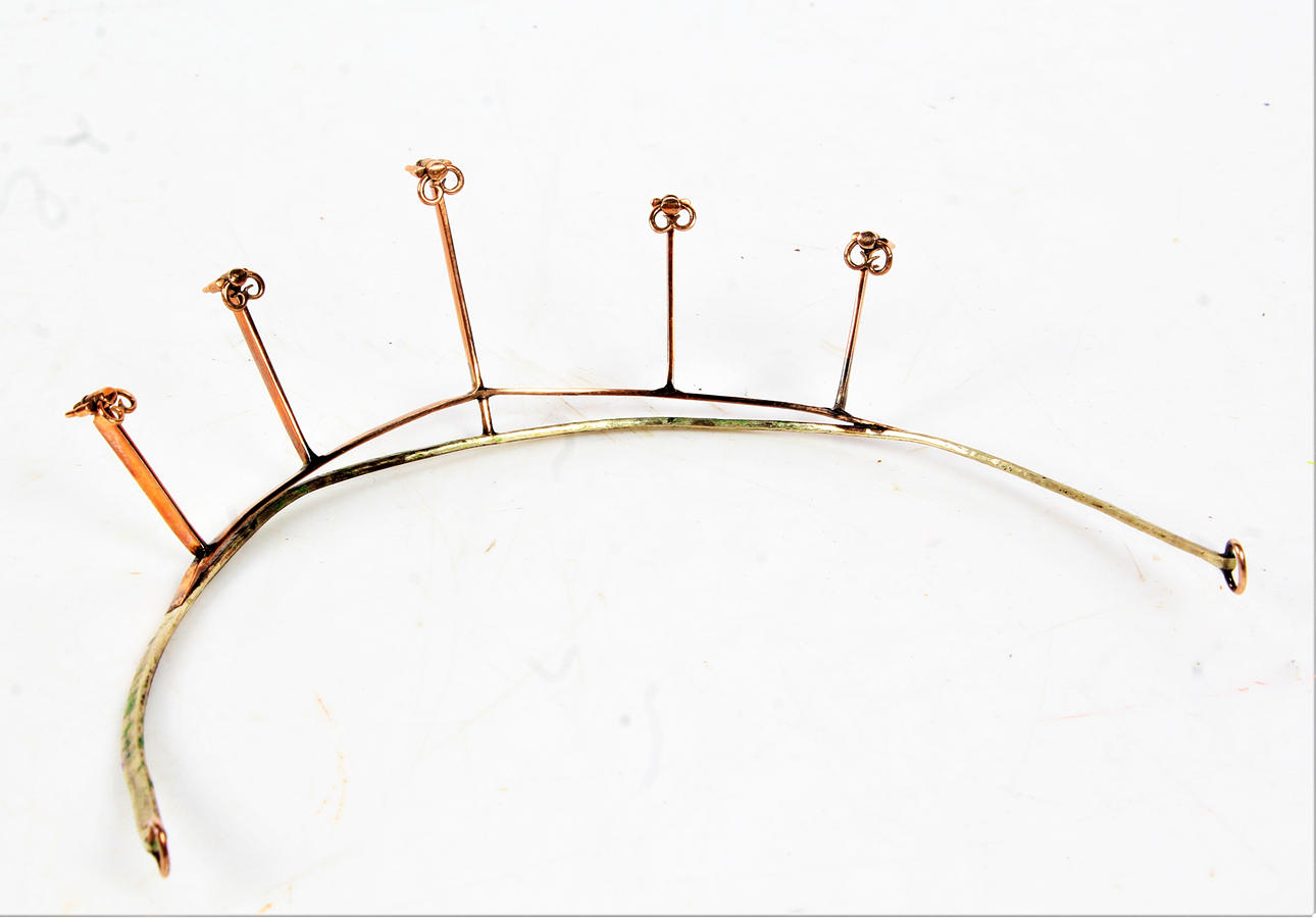 LATE 19TH/EARLY 20TH CENTURY TIARA BASE. Jewellery & Gemstones - Tiara ...