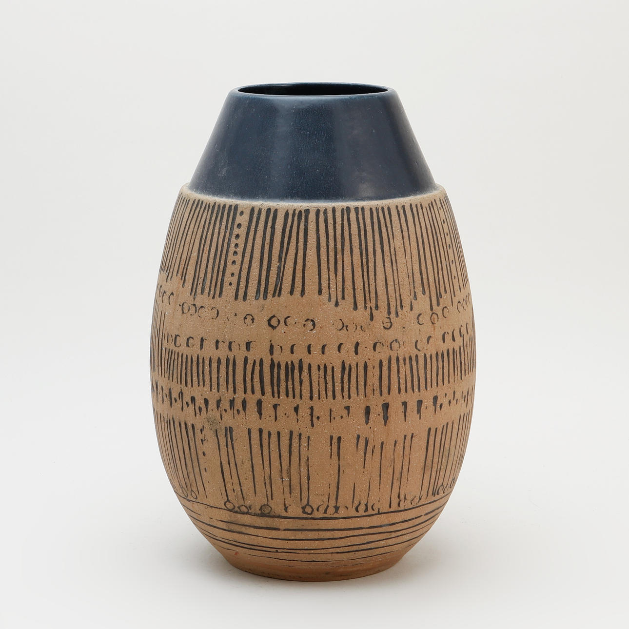 LISA LARSON. Urne, "Granada", keramik, Gustavsberg.